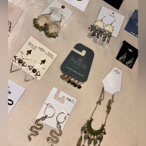 Bundle of Earrings & Green Statement Necklace